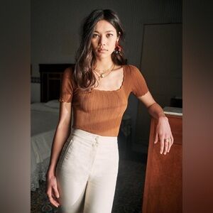 Sezane Anil Jumper Short Scalloped Sleeve Tan Cafe Uni Top Women’s Size Medium